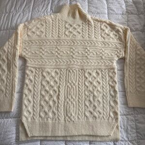 (Abercrombie & Fitch) White Cable Knit Turtleneck Textured Sweater | XS